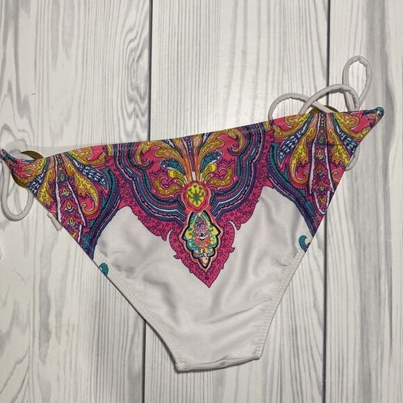 String Bikini Bottoms  - Picture 5 of 5